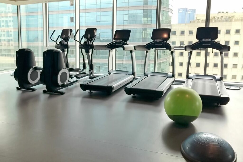 salle de sport à Fontenay-Le-Fleury  : ouverture, prix, pas cher, avec piscine, pour femme